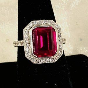 💖💖🥂HOST PICK🥂💖💖 Ruby Red CZ Ring /R22